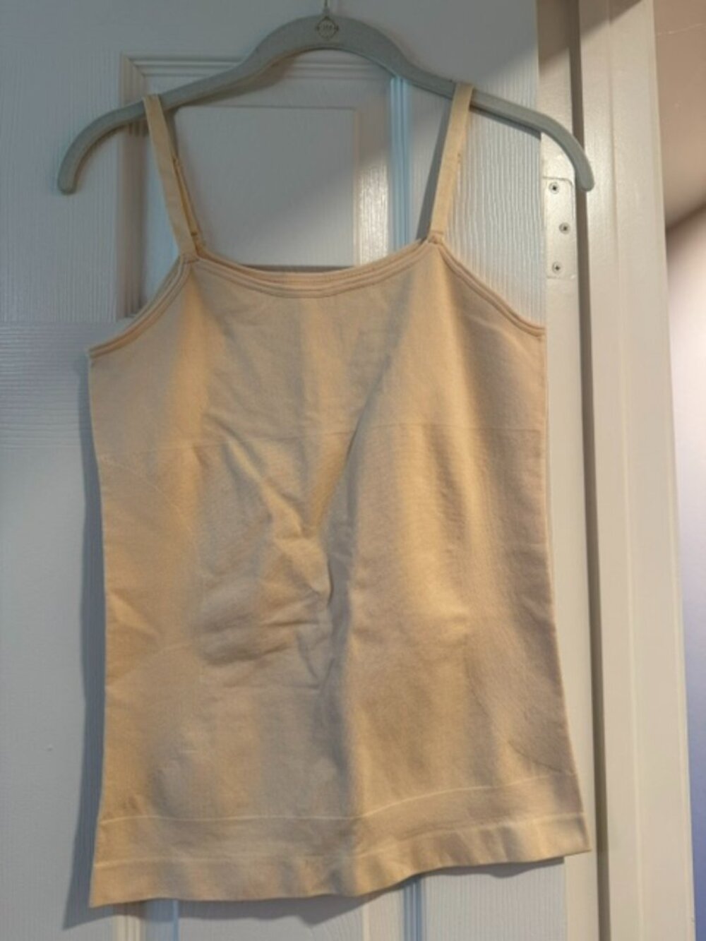 Shapermint Empetua Scoop Neck Cami